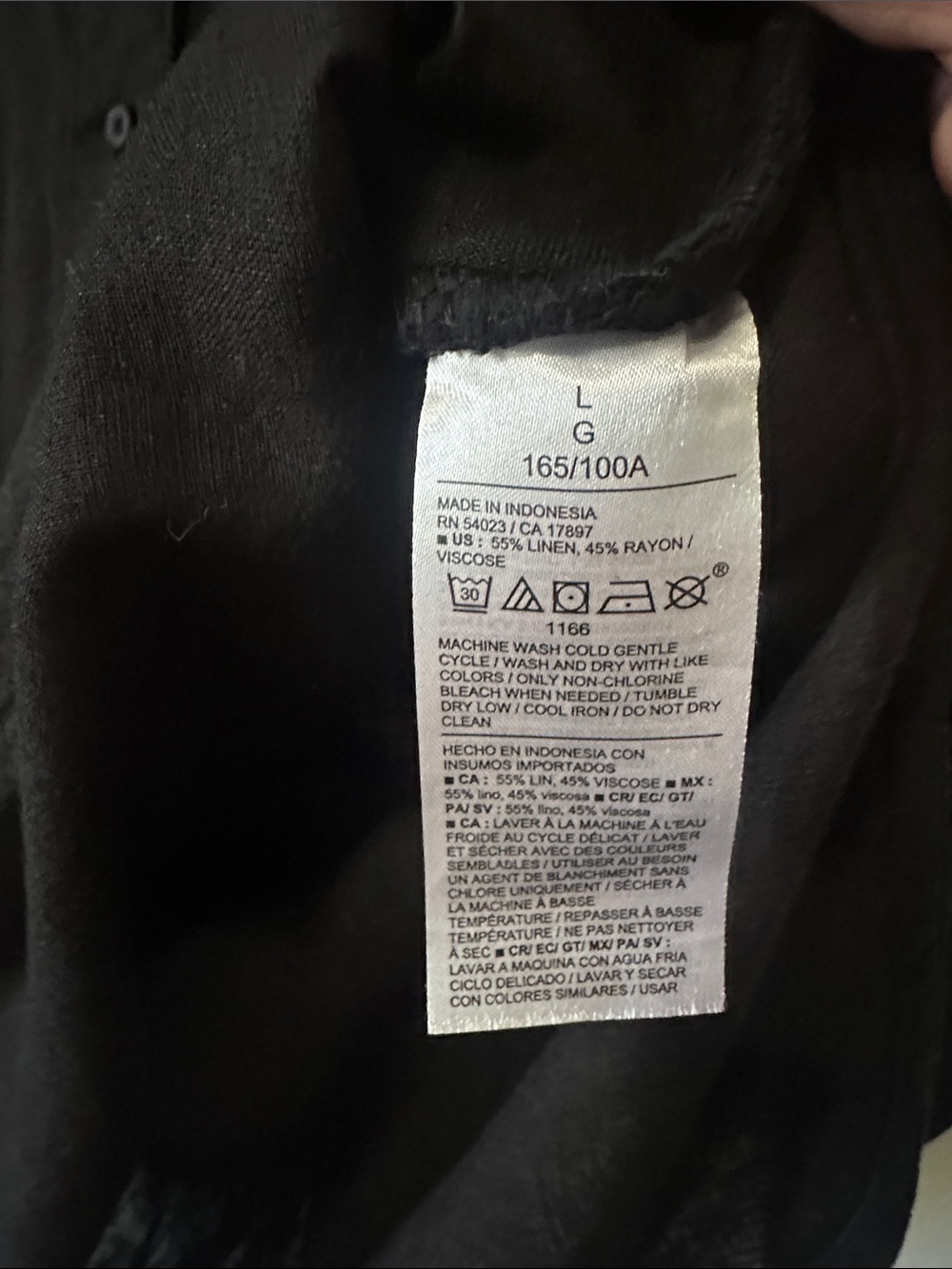 Old Navy boyfriend Button Down Shirt - Picture 7 of 8